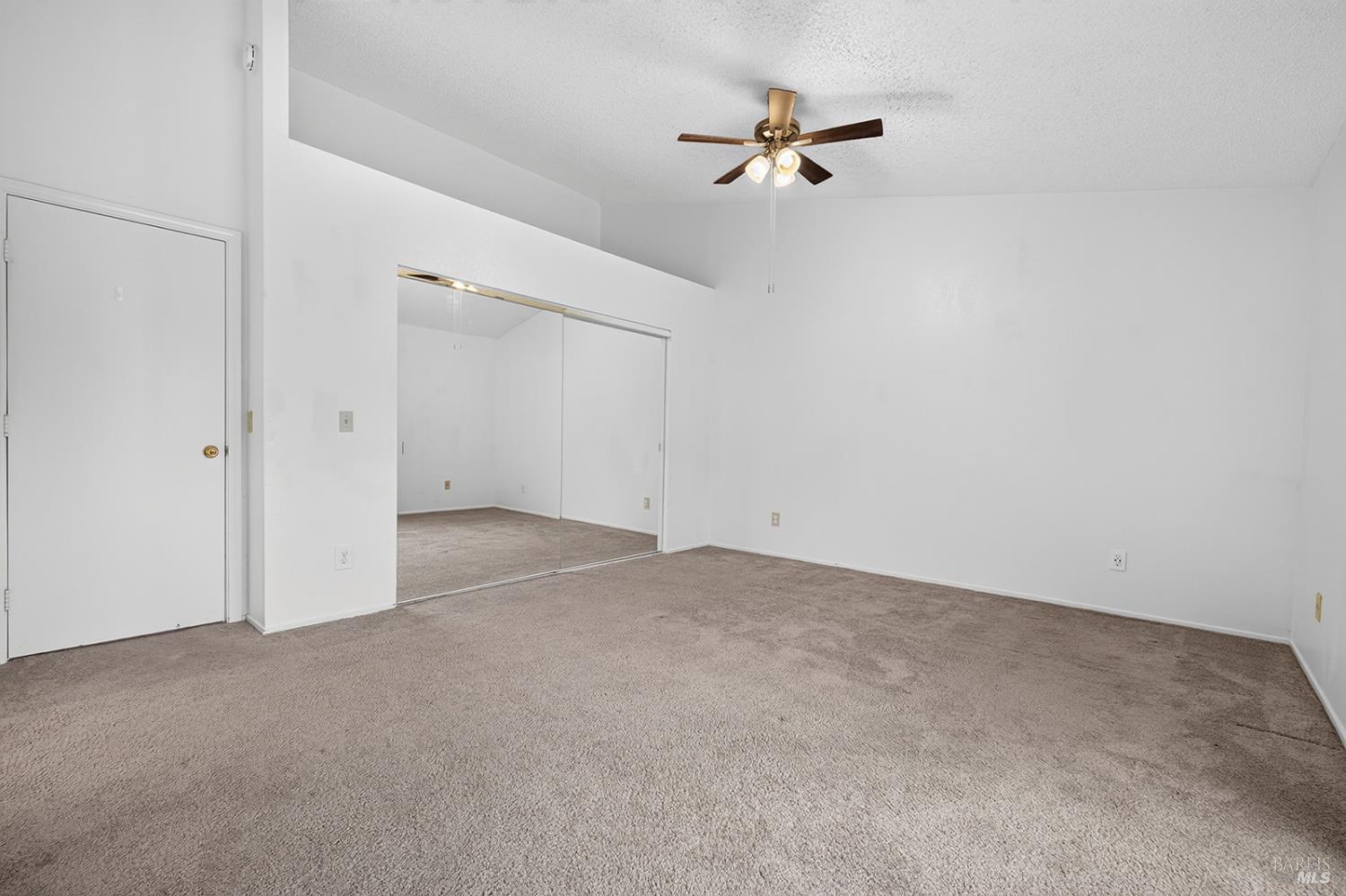 527 Mallory Avenue Windsor CA 95492