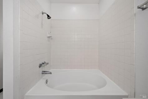 527 Mallory Avenue Windsor CA 95492