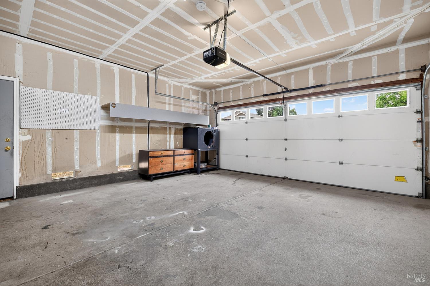 527 Mallory Avenue Windsor CA 95492