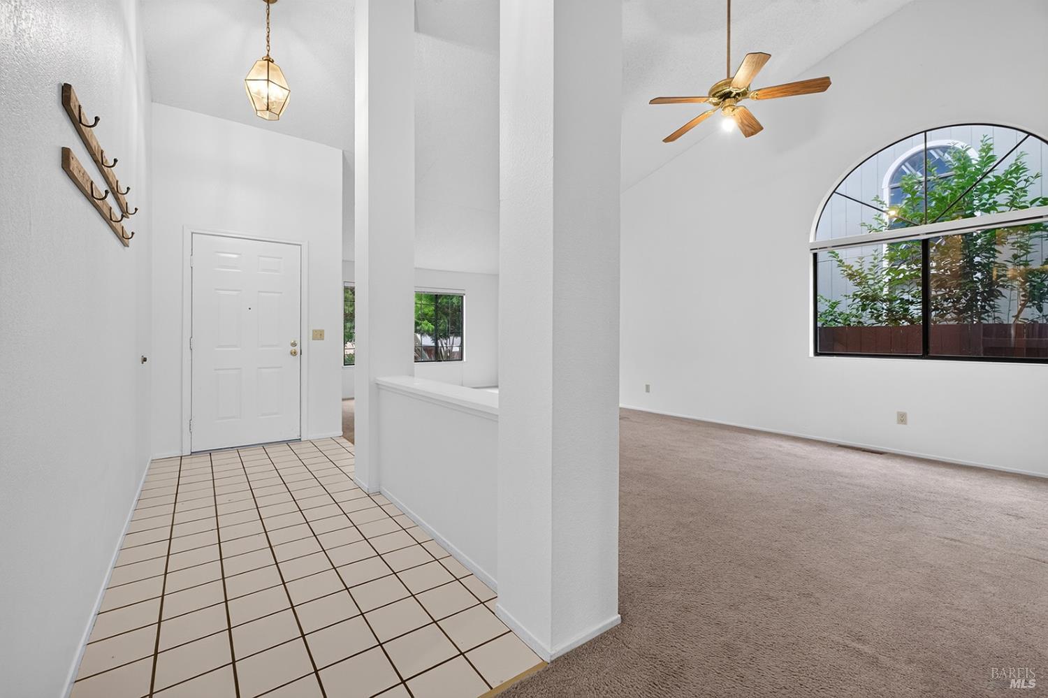 527 Mallory Avenue Windsor CA 95492