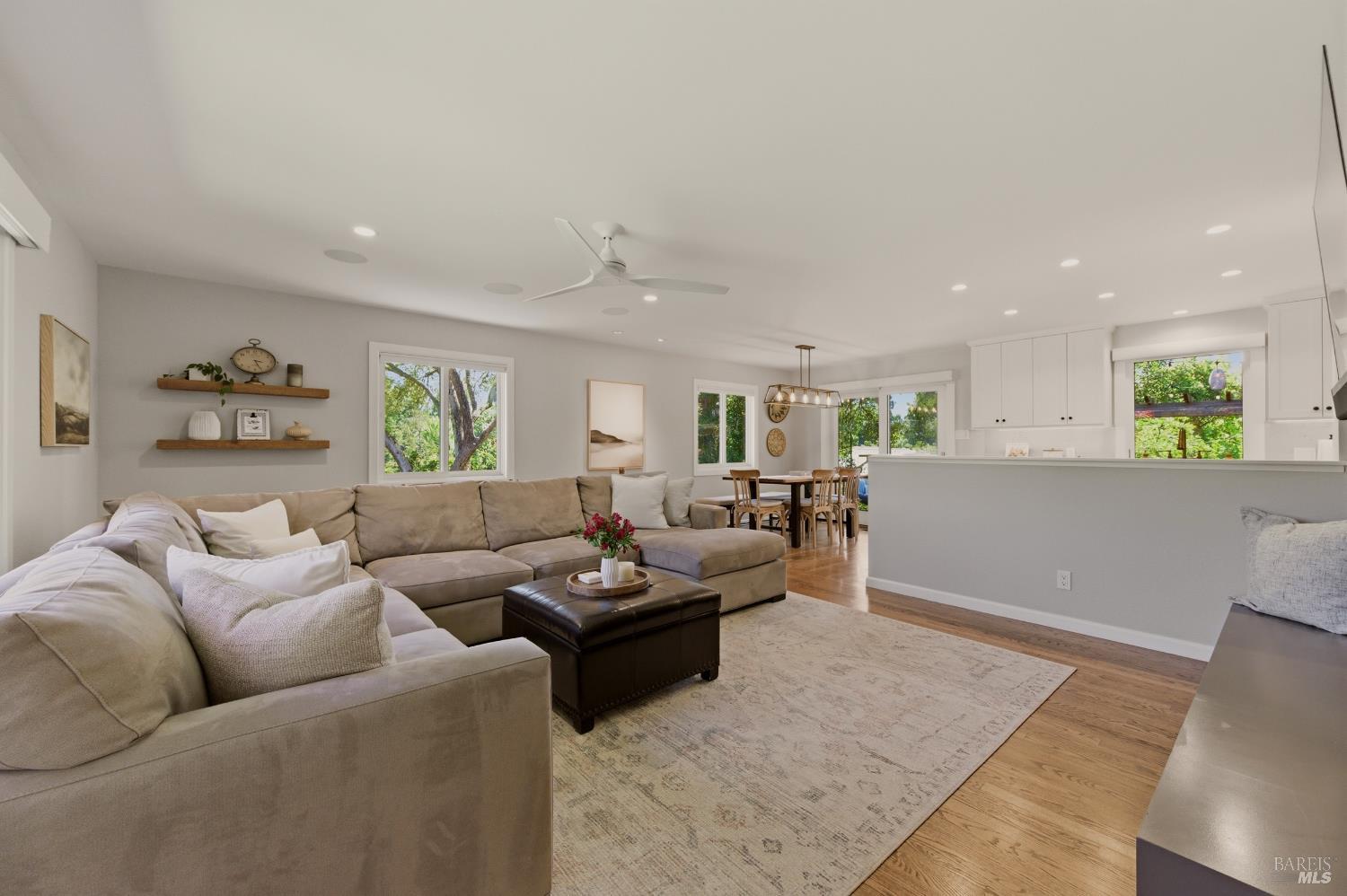 1145 Larkin Way Napa CA 94558