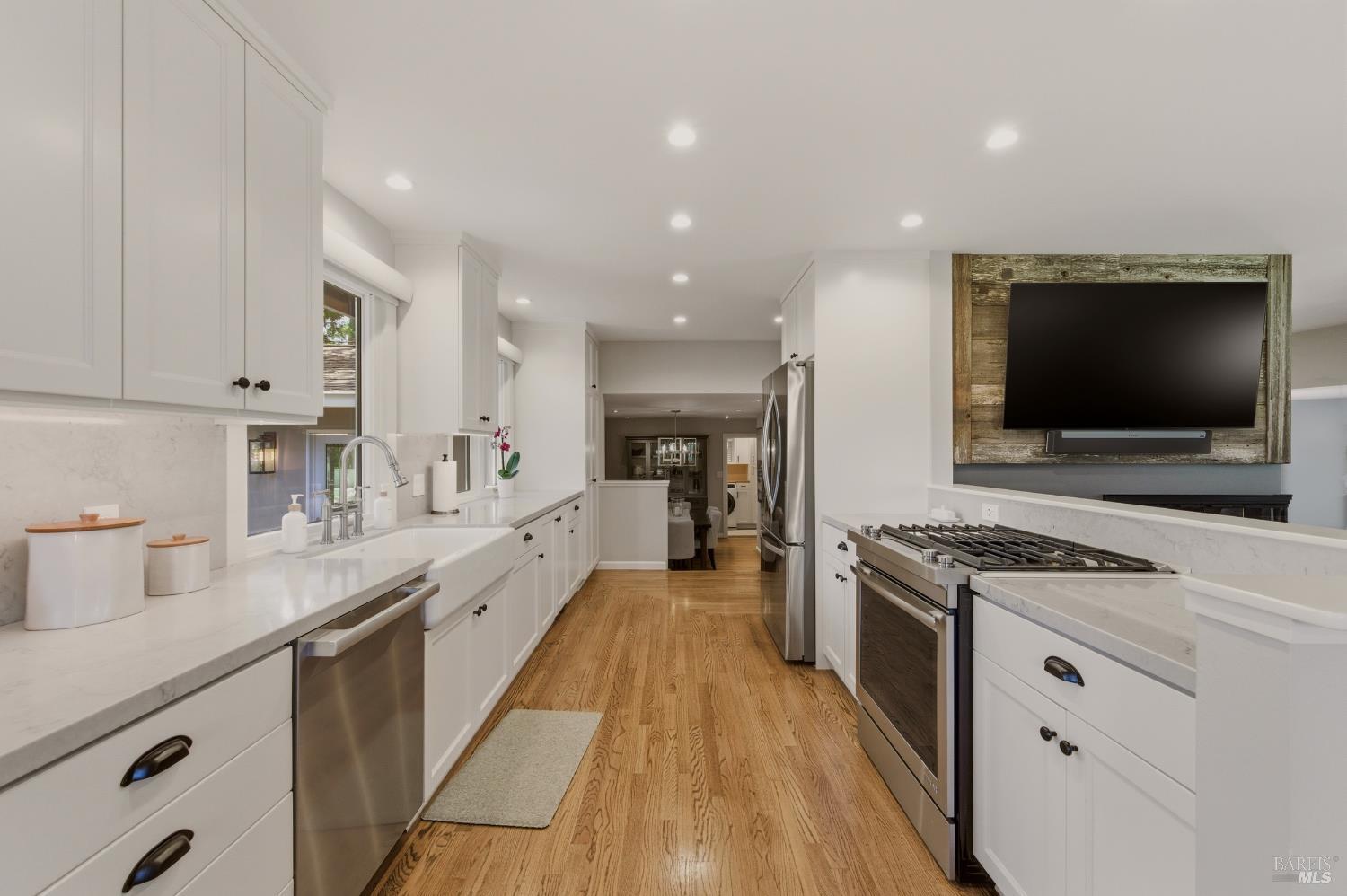 1145 Larkin Way Napa CA 94558