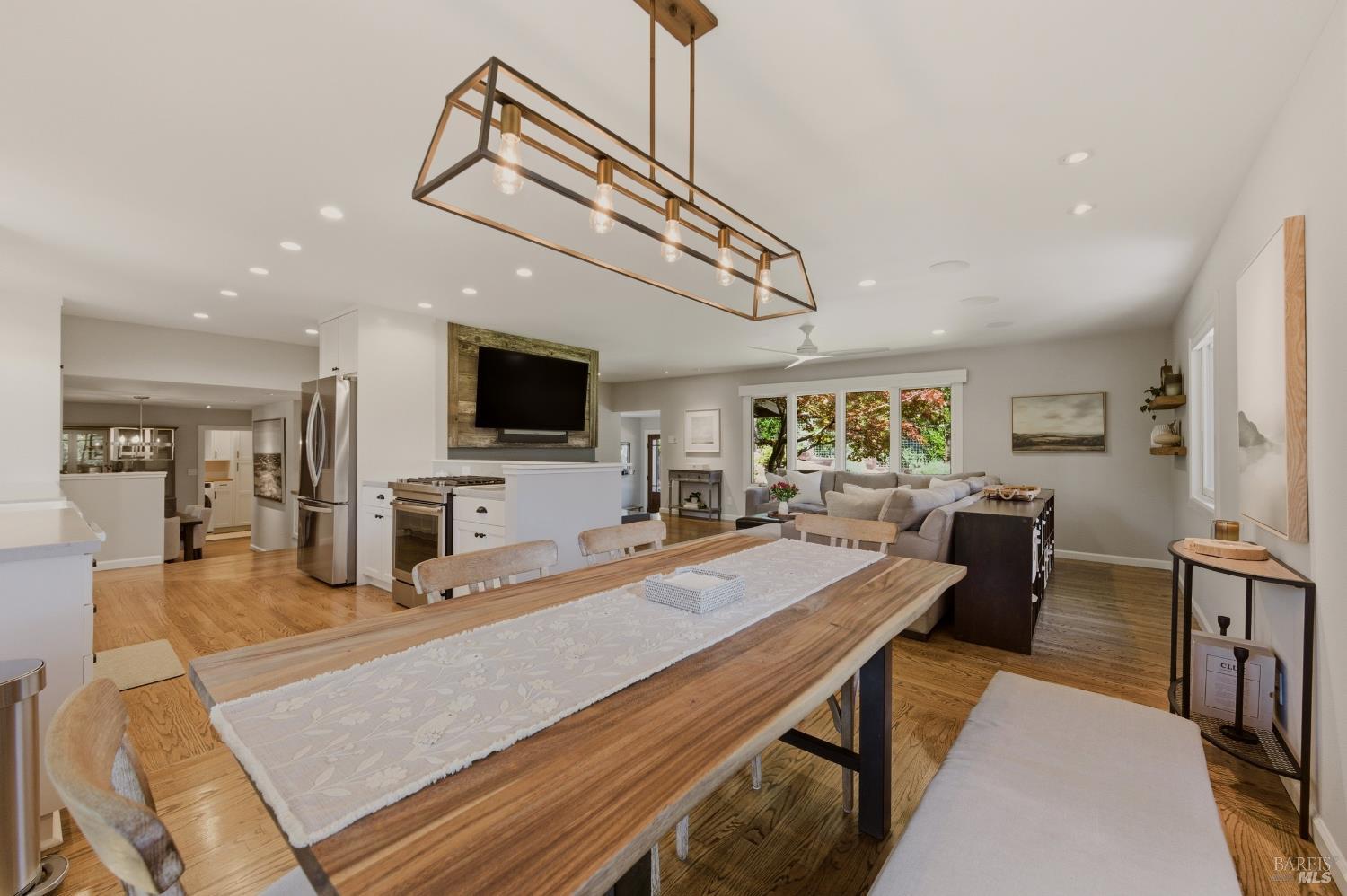 1145 Larkin Way Napa CA 94558
