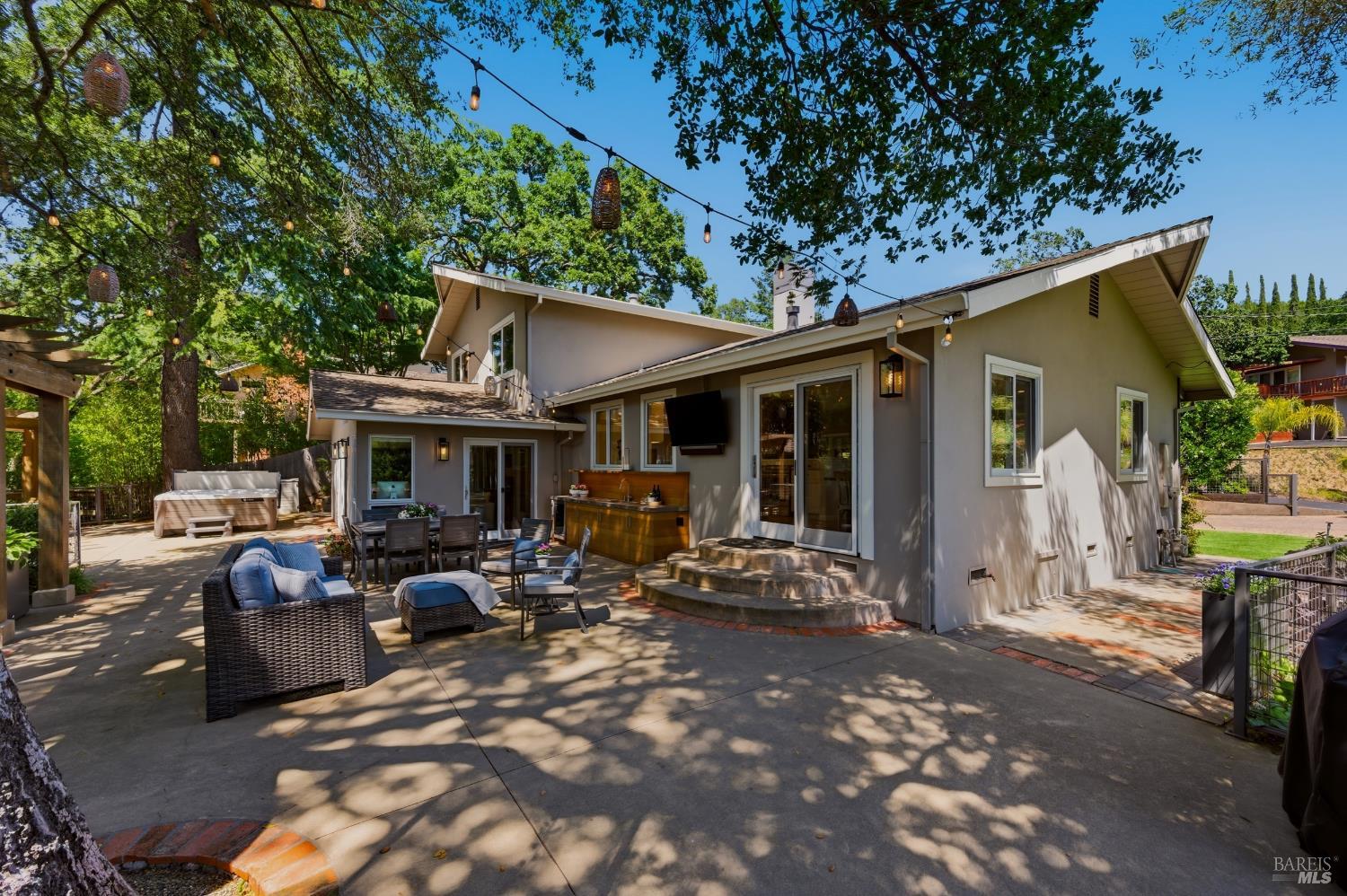 1145 Larkin Way Napa CA 94558