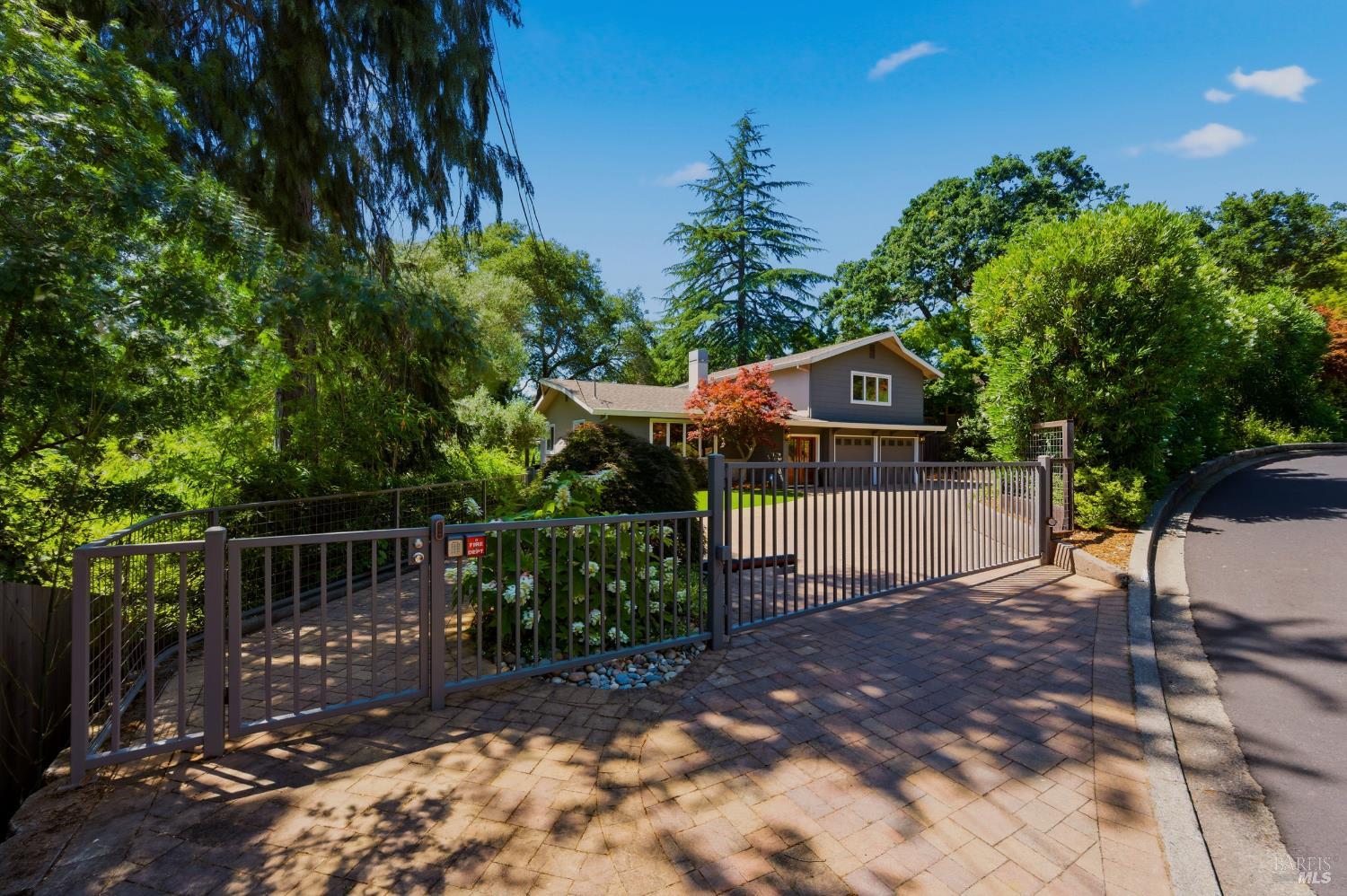 1145 Larkin Way Napa CA 94558