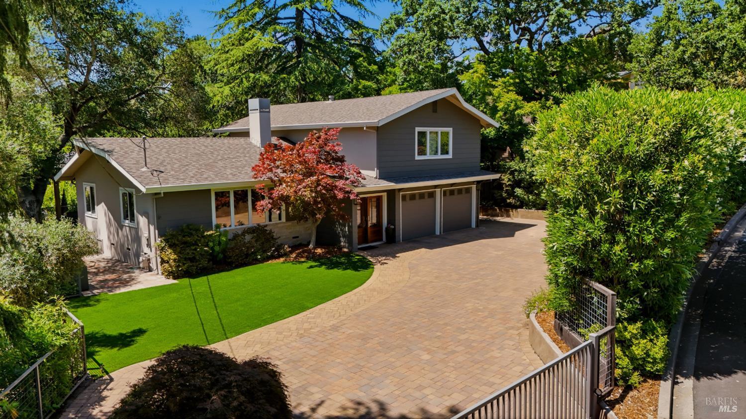 1145 Larkin Way Napa CA 94558