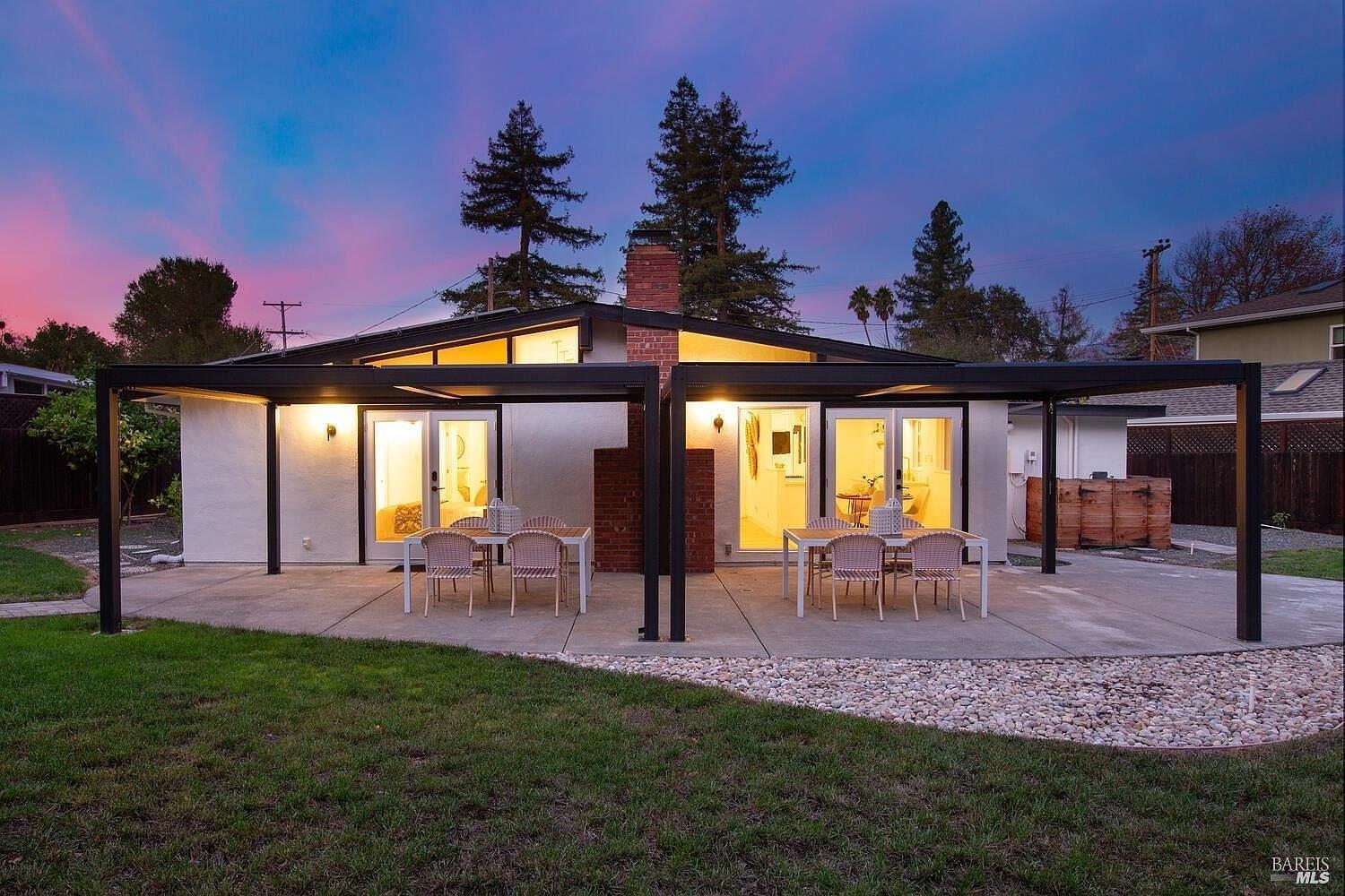 970 Glenwood Drive Sonoma CA 95476