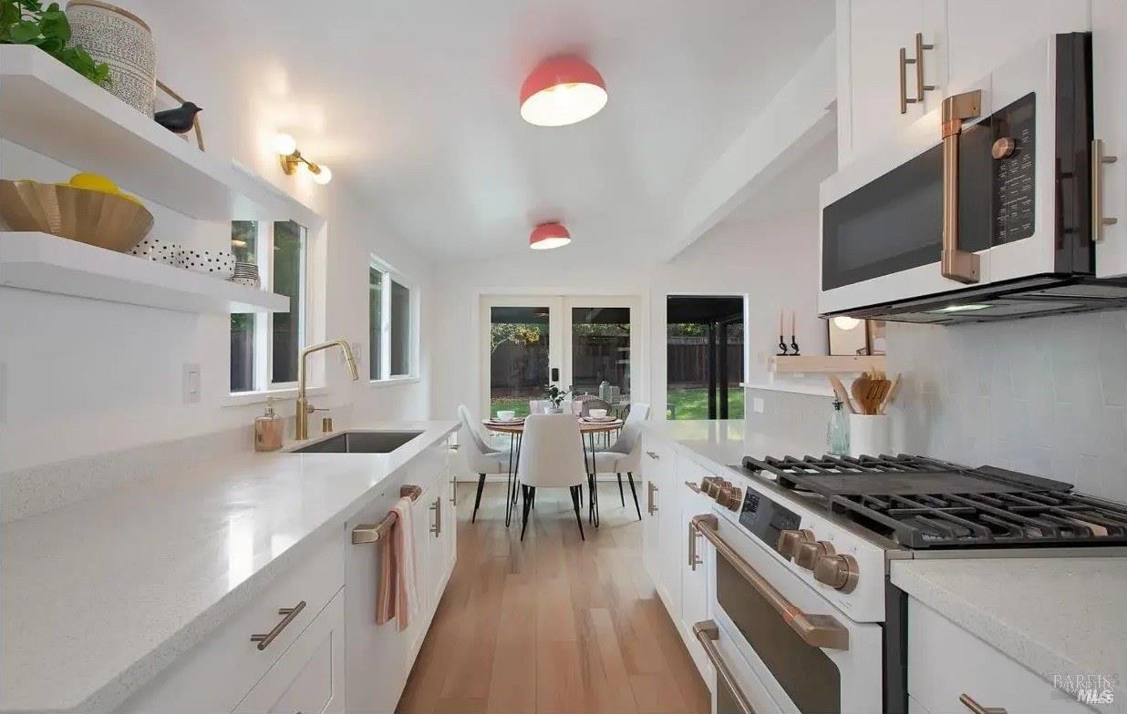 970 Glenwood Drive Sonoma CA 95476