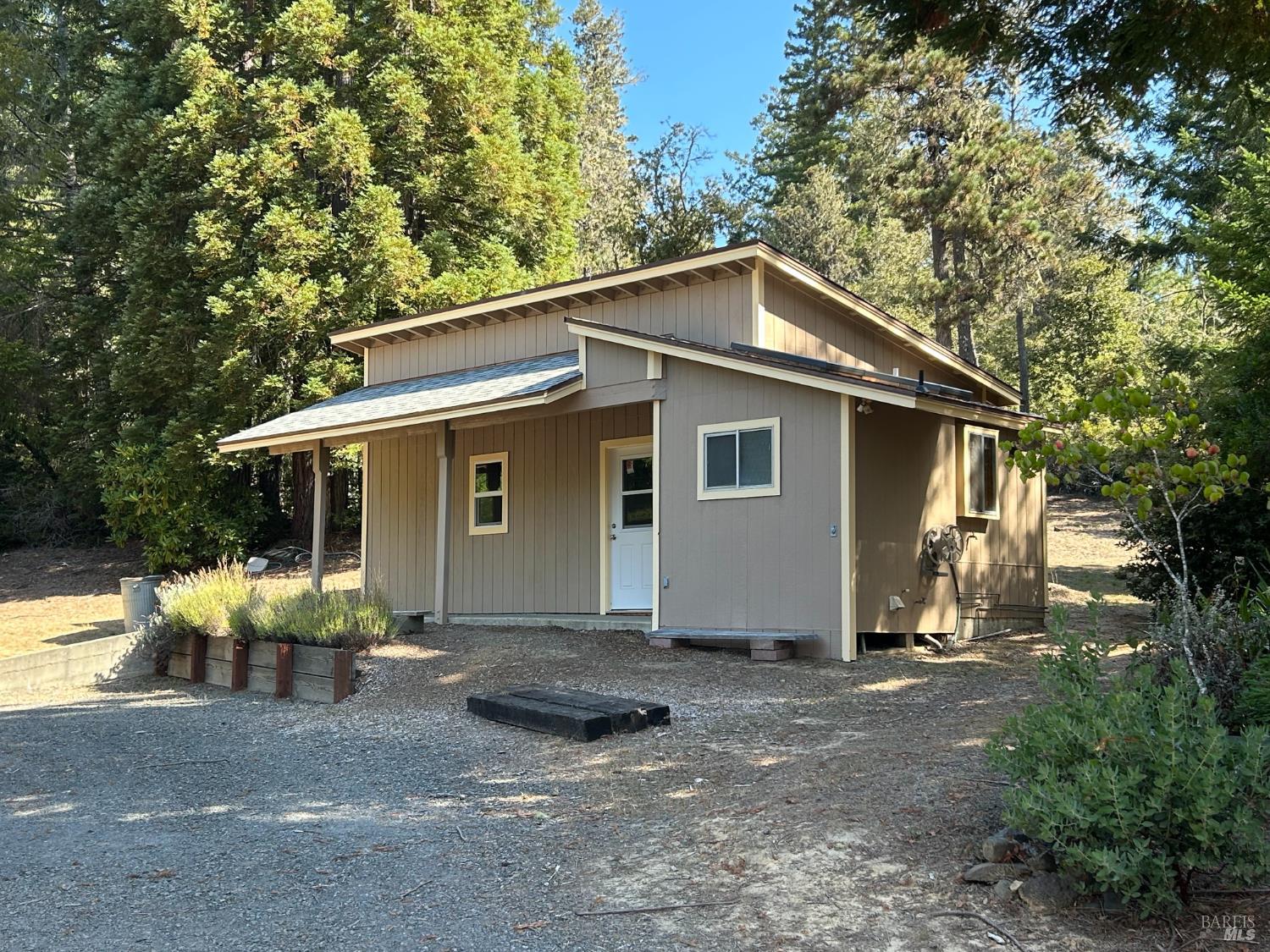 44005 Iversen Road Gualala CA 95445