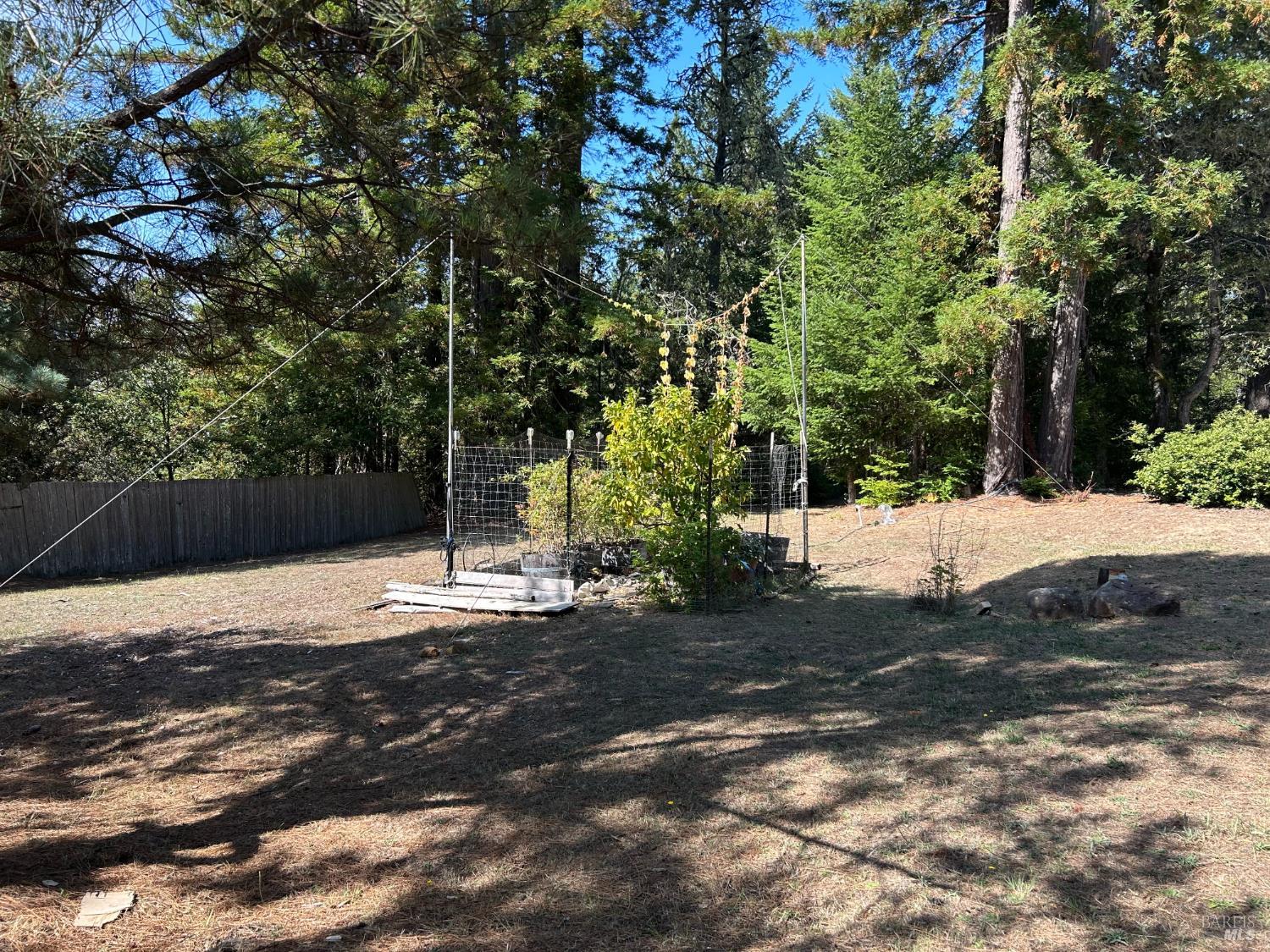 44005 Iversen Road Gualala CA 95445