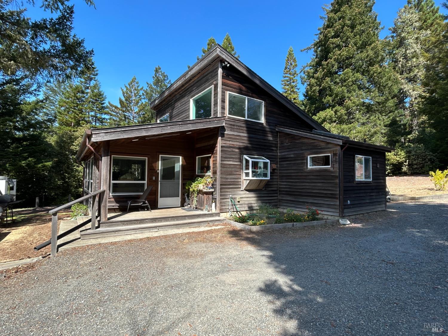 44005 Iversen Road Gualala CA 95445