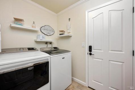 8091 Hill Drive Sebastopol CA 95472