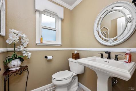 8091 Hill Drive Sebastopol CA 95472