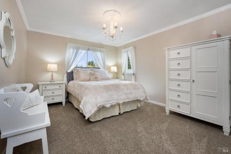 8091 Hill Drive Sebastopol CA 95472