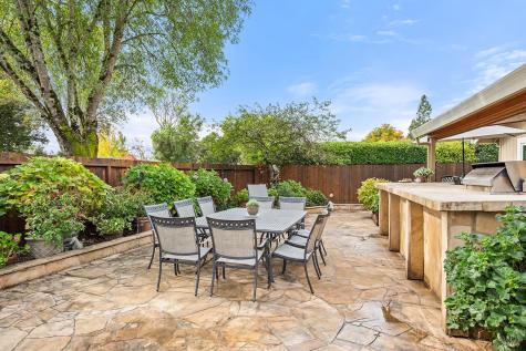 8091 Hill Drive Sebastopol CA 95472