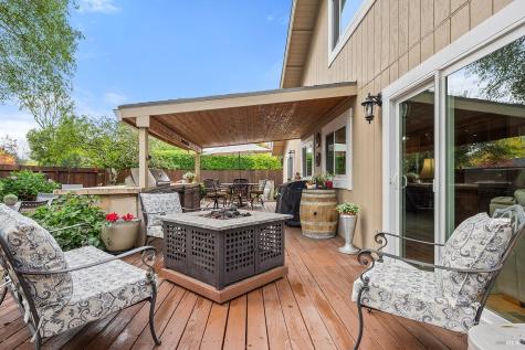 8091 Hill Drive Sebastopol CA 95472