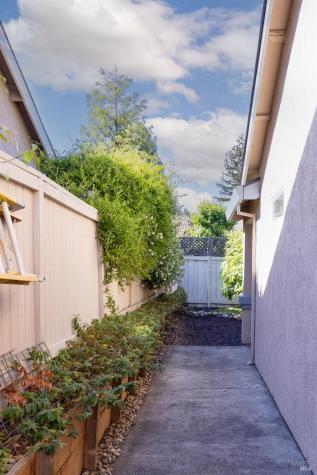 172 Porterfield Creek Drive Cloverdale CA 95425