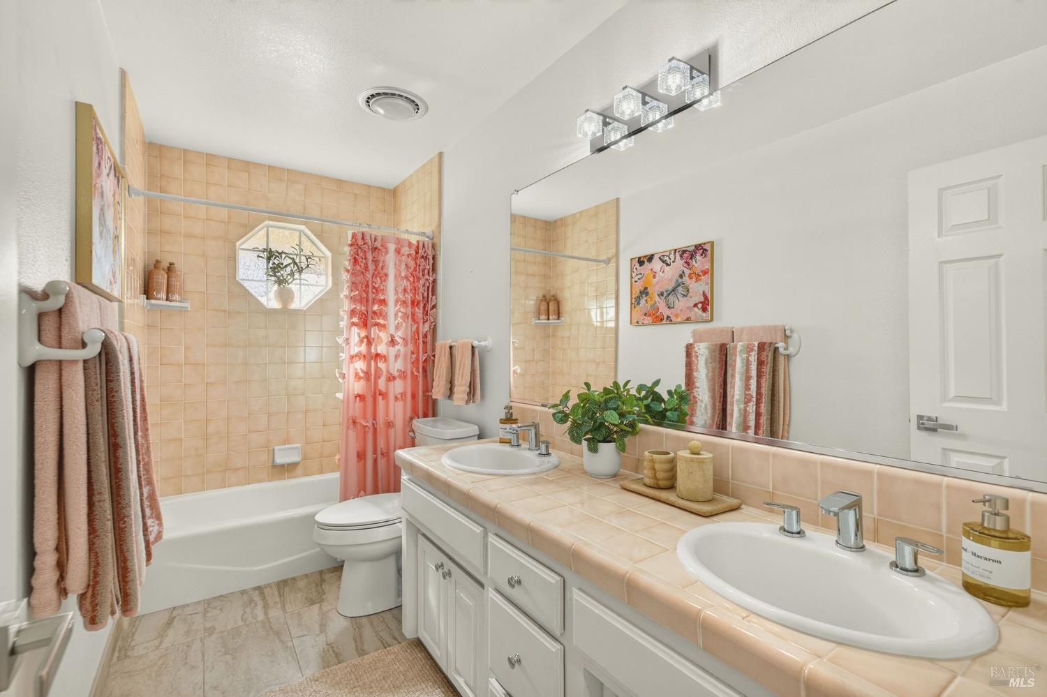 14 Clement Court Napa CA 94558