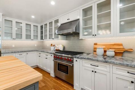 6577 Bennett Valley Road Santa Rosa CA 95404