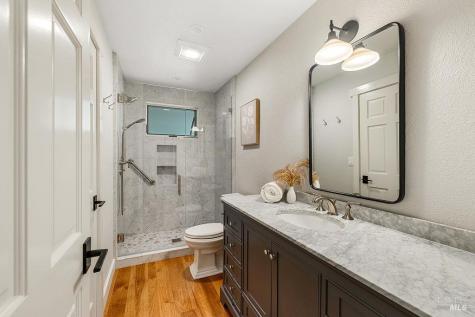 6577 Bennett Valley Road Santa Rosa CA 95404