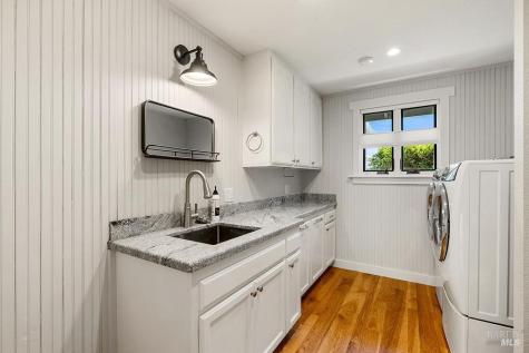 6577 Bennett Valley Road Santa Rosa CA 95404