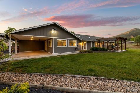 6577 Bennett Valley Road Santa Rosa CA 95404