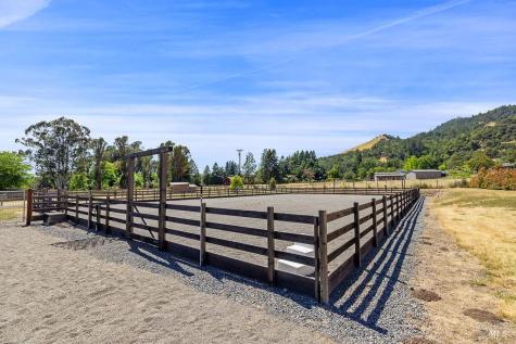 6577 Bennett Valley Road Santa Rosa CA 95404