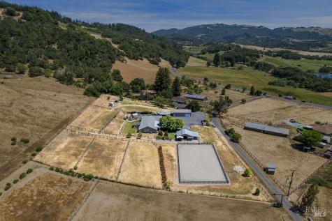 6577 Bennett Valley Road Santa Rosa CA 95404