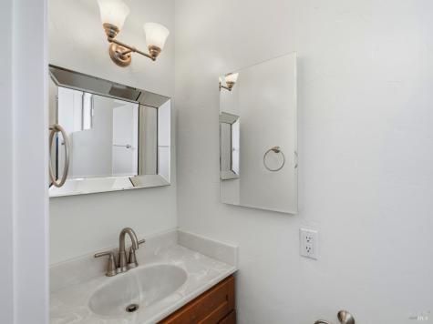 8460 Lancaster Drive Rohnert Park CA 94928
