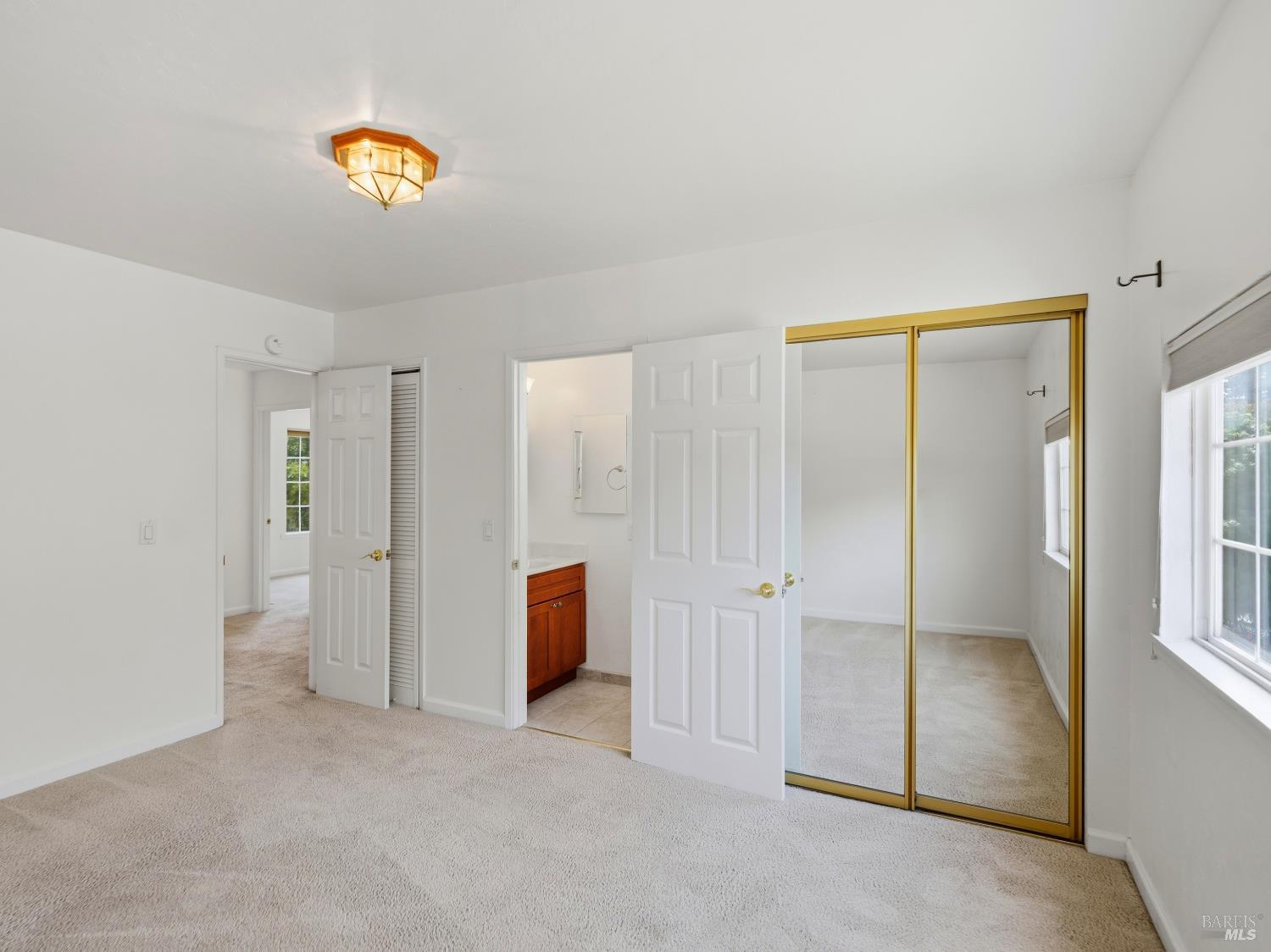 8460 Lancaster Drive Rohnert Park CA 94928