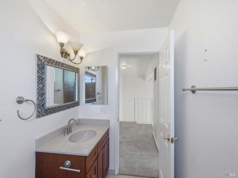 8460 Lancaster Drive Rohnert Park CA 94928