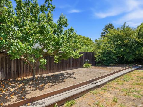 8460 Lancaster Drive Rohnert Park CA 94928
