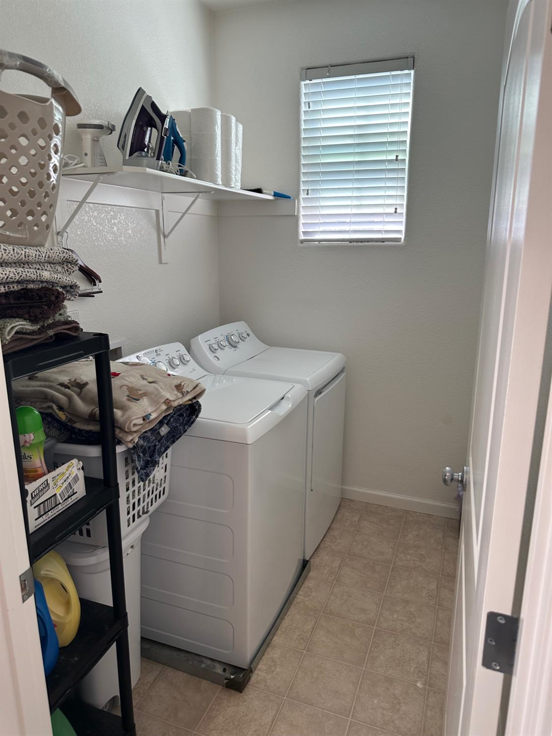 4515 Lerino Walk Sacramento CA 95823