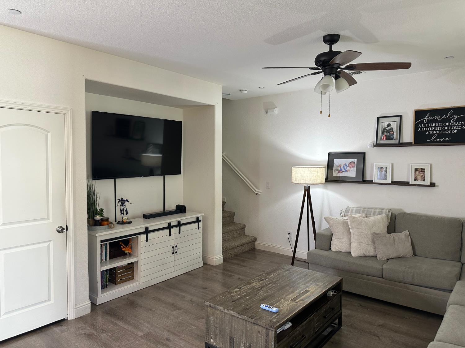 4515 Lerino Walk Sacramento CA 95823
