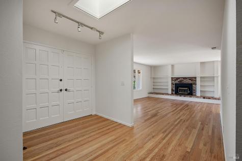 35 Salvador Way San Rafael CA 94903