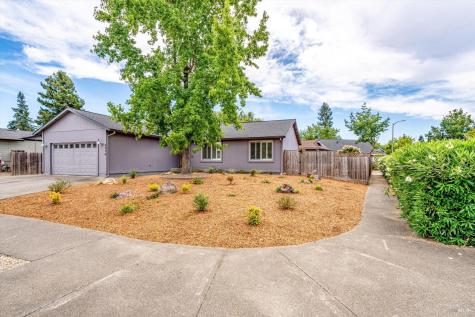 2376 Donna Maria Way Santa Rosa CA 95401