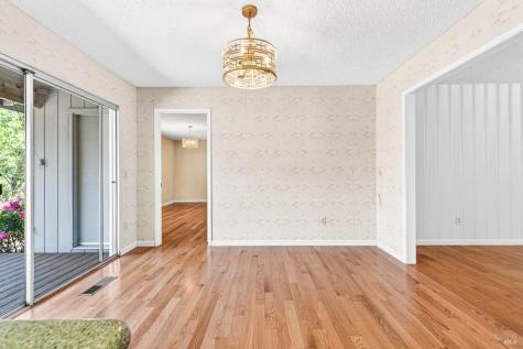8817 Hood Mountain Circle Santa Rosa CA 95409
