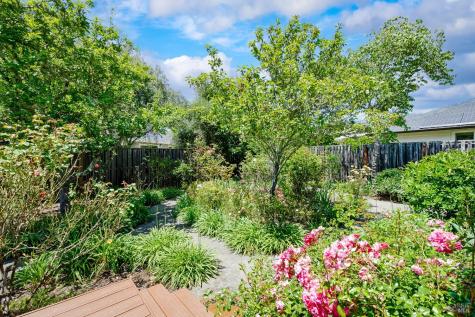 8817 Hood Mountain Circle Santa Rosa CA 95409