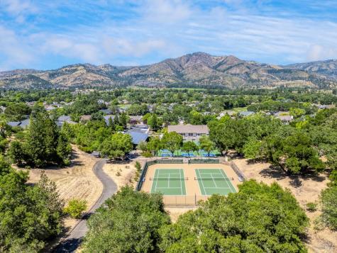 8817 Hood Mountain Circle Santa Rosa CA 95409