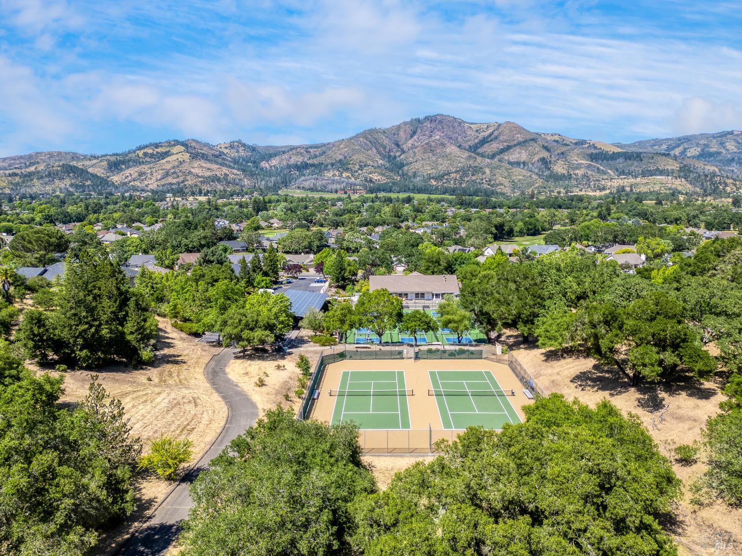 8817 Hood Mountain Circle Santa Rosa CA 95409