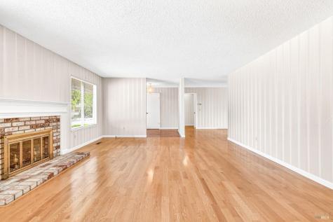 8817 Hood Mountain Circle Santa Rosa CA 95409