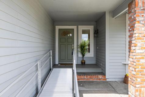 405 Crestridge Place Santa Rosa CA 95409
