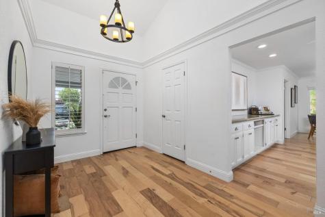 405 Crestridge Place Santa Rosa CA 95409
