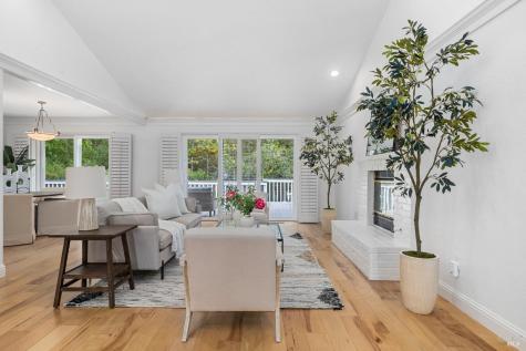 405 Crestridge Place Santa Rosa CA 95409