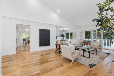 405 Crestridge Place Santa Rosa CA 95409