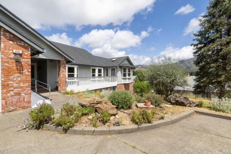 405 Crestridge Place Santa Rosa CA 95409
