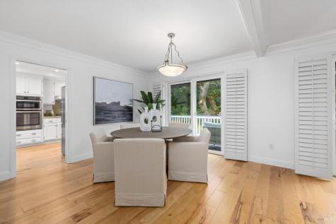 405 Crestridge Place Santa Rosa CA 95409