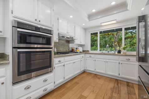 405 Crestridge Place Santa Rosa CA 95409
