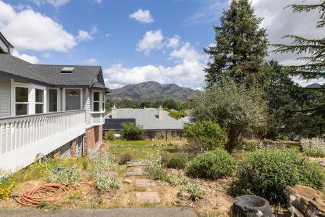 405 Crestridge Place Santa Rosa CA 95409