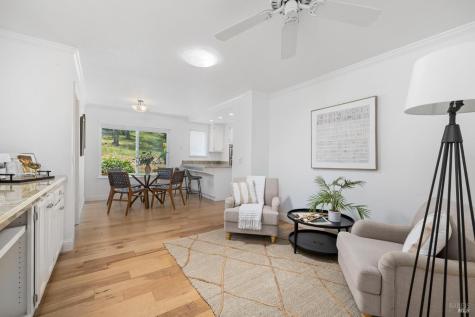 405 Crestridge Place Santa Rosa CA 95409